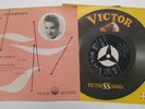 Elvis Presley All Shook Up / Mama Guitar 1957 Japan Victor 45 SS-1019 very nice