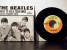 THE BEATLES 7 Inch 45 I want to hold your hand 1964 Capitol  PS vinyl