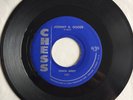 Chuck Berry – Johnny B. Goode / Around & Around 7