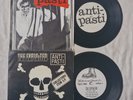 EXPLOITED ANTI PASTI SINGLE X 2 - LET THEM FREE DON'T LET EMGRIND YOU DOWN  PUNK