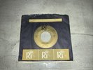 JOHNNY JONES & CATALINAS: run little rabbit / the queen RIC 7