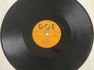 Tonettes 1958 Girl Group DOO WOP 78 Howie / Oh What A Baby DOE VG++/VG+++ HEAR