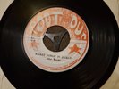John Wayne - Racket 