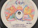 *RARE SOLID CENTRE Queen First EP 7