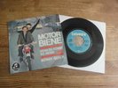 Benny Quick – Motorbiene / Denn Du küsst so heiß 7