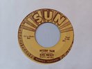 ELVIS PRESLEY vg+ original sun 45 