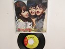 *  ' THE RONETTES '   HIT  45 + PICTURE * [ BE MY BABY ]   *   1963