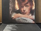 DAVID BOWIE-Young Americans RCA (AFL 1-0998) 1975 LyricInner -textured Jacket NM