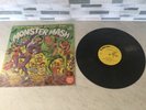 1977 MONSTER MASH VINTAGE VINYL ALBUM 33 RPM RARE WITH BONUS GAME ON BACK