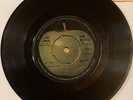 BEATLES 45.  INDIA 1969.  GET BACK.  DON’T LET ME DOWN. Apple R-5777.  Mono. VG.