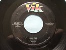 JOE CLAY 45 Vik – 4X-0211  Duck Tail / Sixteen Chicks VG+ Rockabilly