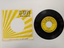 Johnny Cash - Cry, Cry, Cry / Hey Porter 45 RPM Sun Records Vinyl 7” #221 Mint-