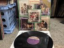 The Temptations Lp Give Love At Christmas On Motown - Vg+ To Vg++ / Vg++