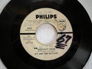 KIT & THE OUTLAWS Midnight Hour/Don't Tread On Me PHILIPS 40420 Garage 1966 7