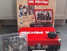 ONE DIRECTION RECORD PLAYER W/MIDNIGHT MEMORIES RECORD