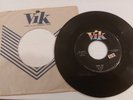 HEAR Joe Clay 45 Sixteen Chicks / Duck Tail VIK 0211 rockabilly rocker