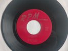 Arthur Lee Maye And The Crowns – Oochie Pachie / Truly 7