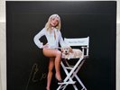 SIGNED Sabrina Carpenter Vinyl LP – MAN’S BEST FRIEND D2C ALT COVER Blk/wht