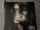 Ariana Grande - Petal / Translucent pearly white