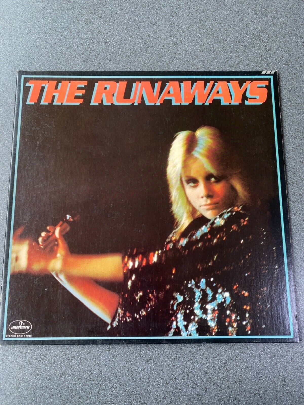 This 1976 Runaways Song Changed Everything (Nyt) - l9afkhz