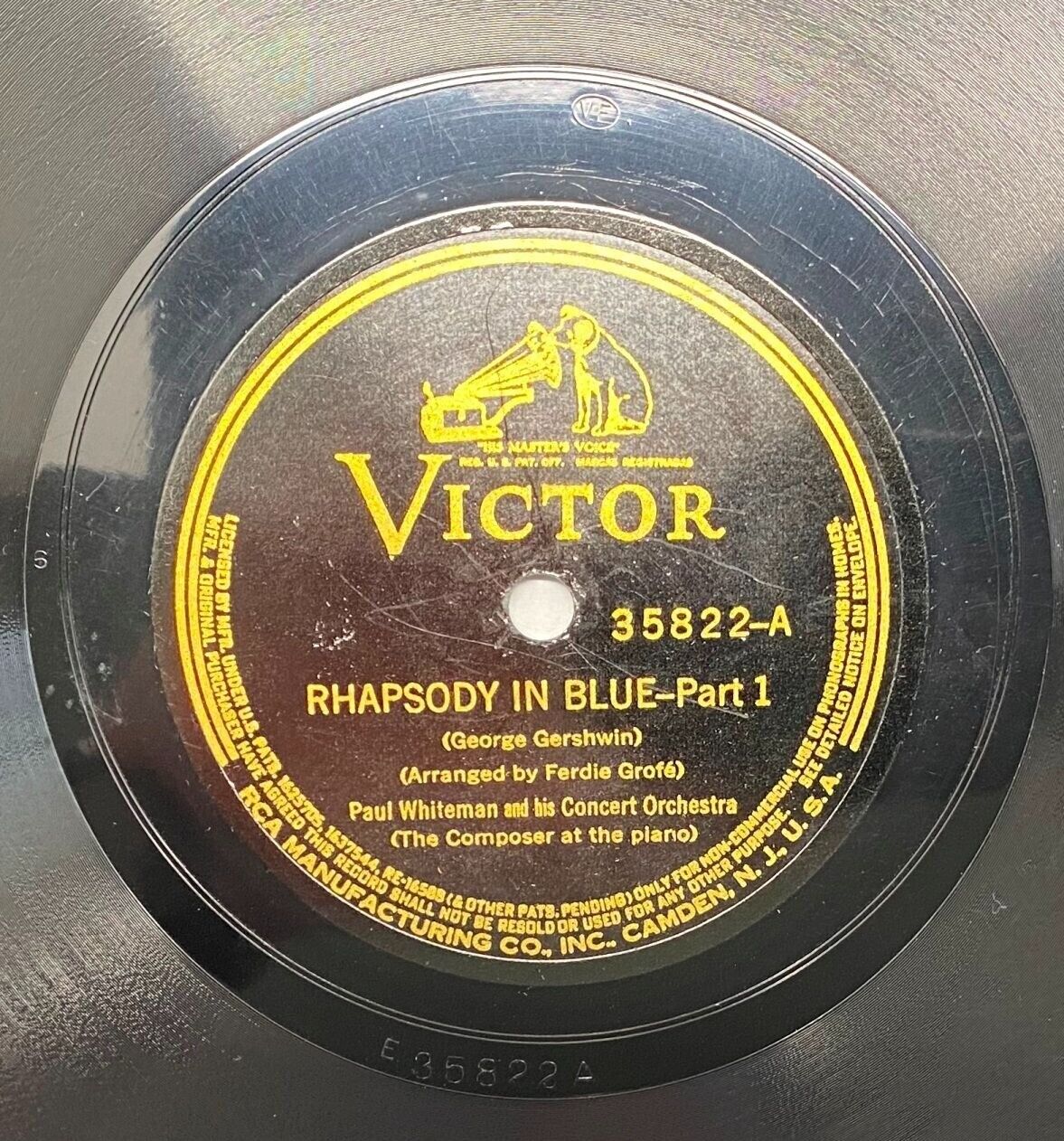 Pic 1 Paul Whiteman and Orchestra Rhapsody in Blue Victor 35822 78RPM Gershwin 12 Inch