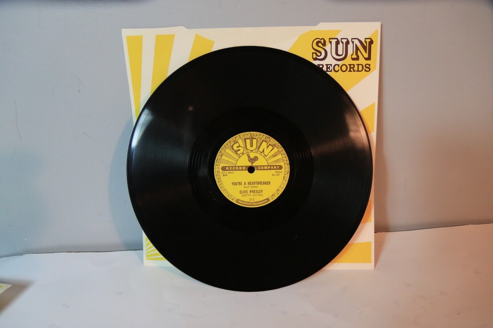 Pic 1 ELVIS PRESLEY SUN RECORDS 78 RPM RECORD MILKCOW BLUES BOOGIE LOB