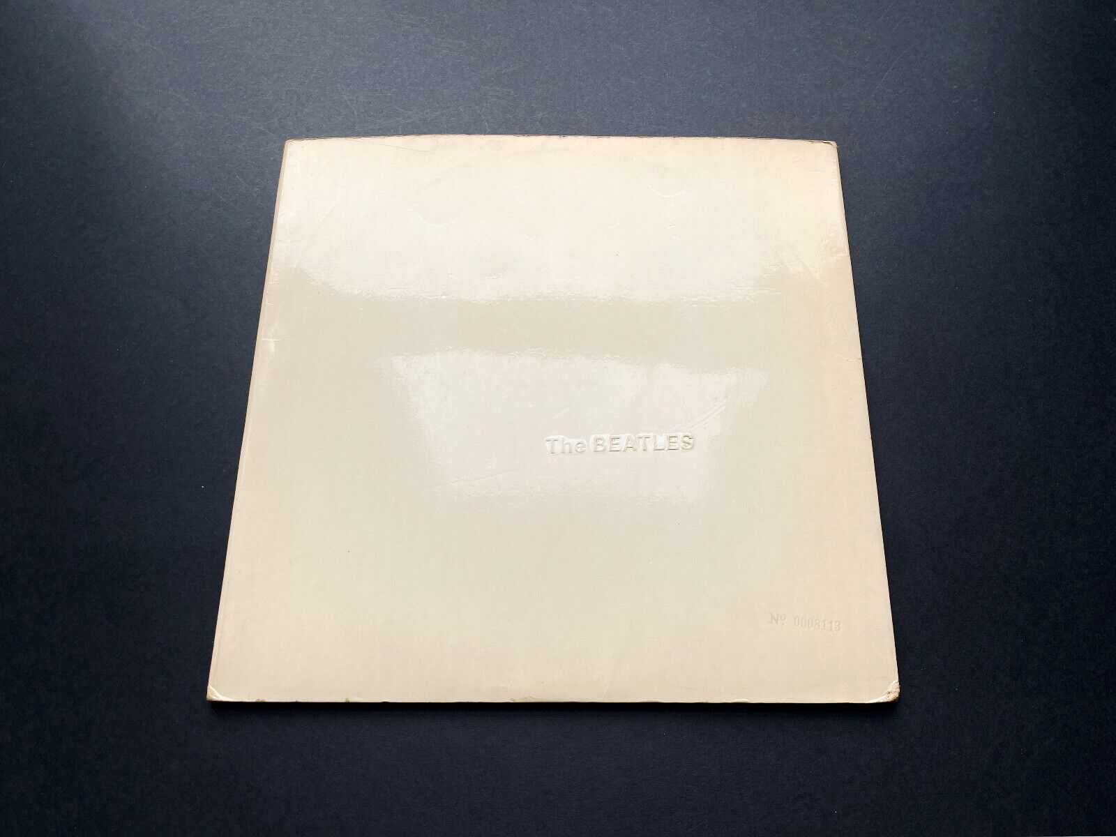 Pic 1 Beatles #8113 LOW NUMBER White Album 1ST UK MONO PRESS No EMI labels Spacer EX